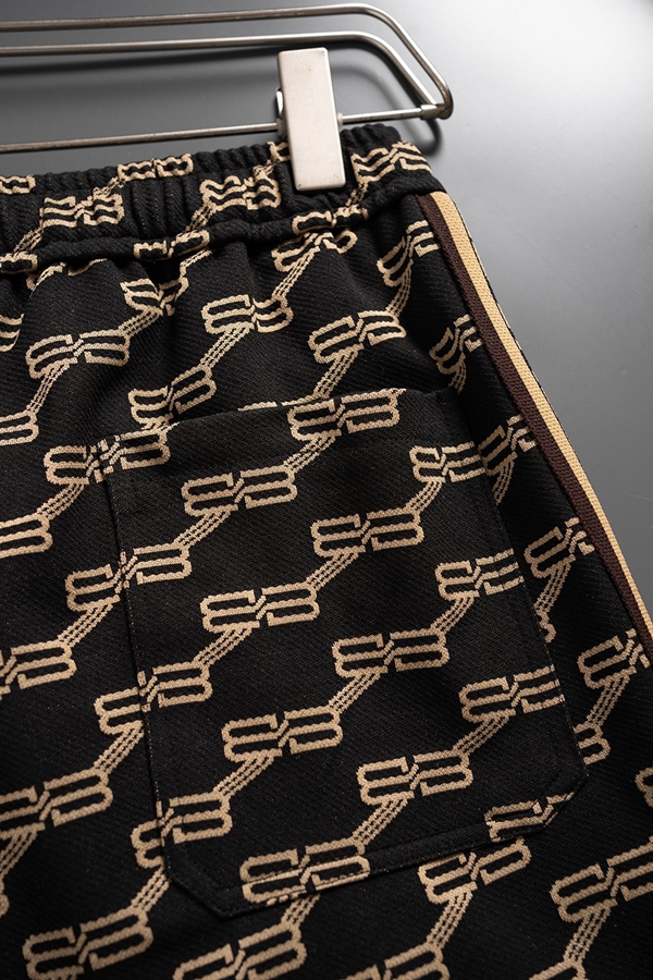 ブランドハーフパンツ全体デザイン